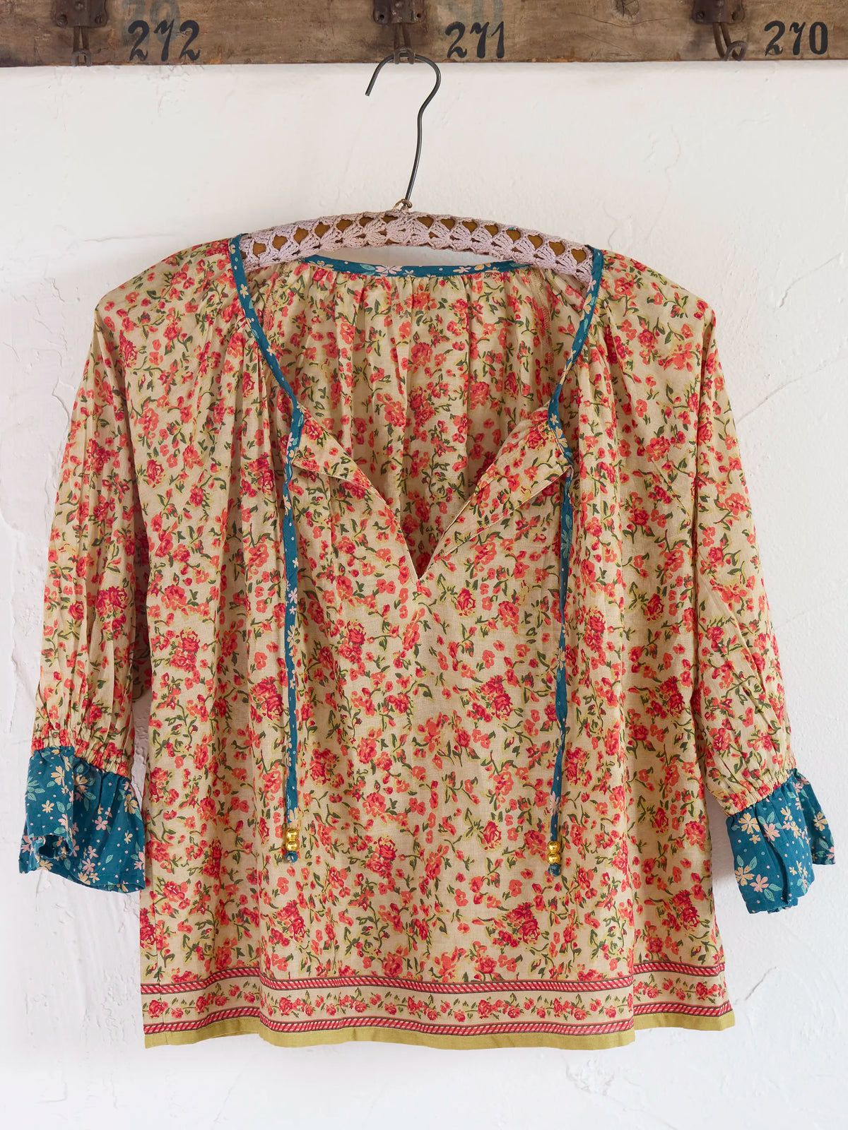 Magnolia Cotton Top - Blue Cream Ditsy