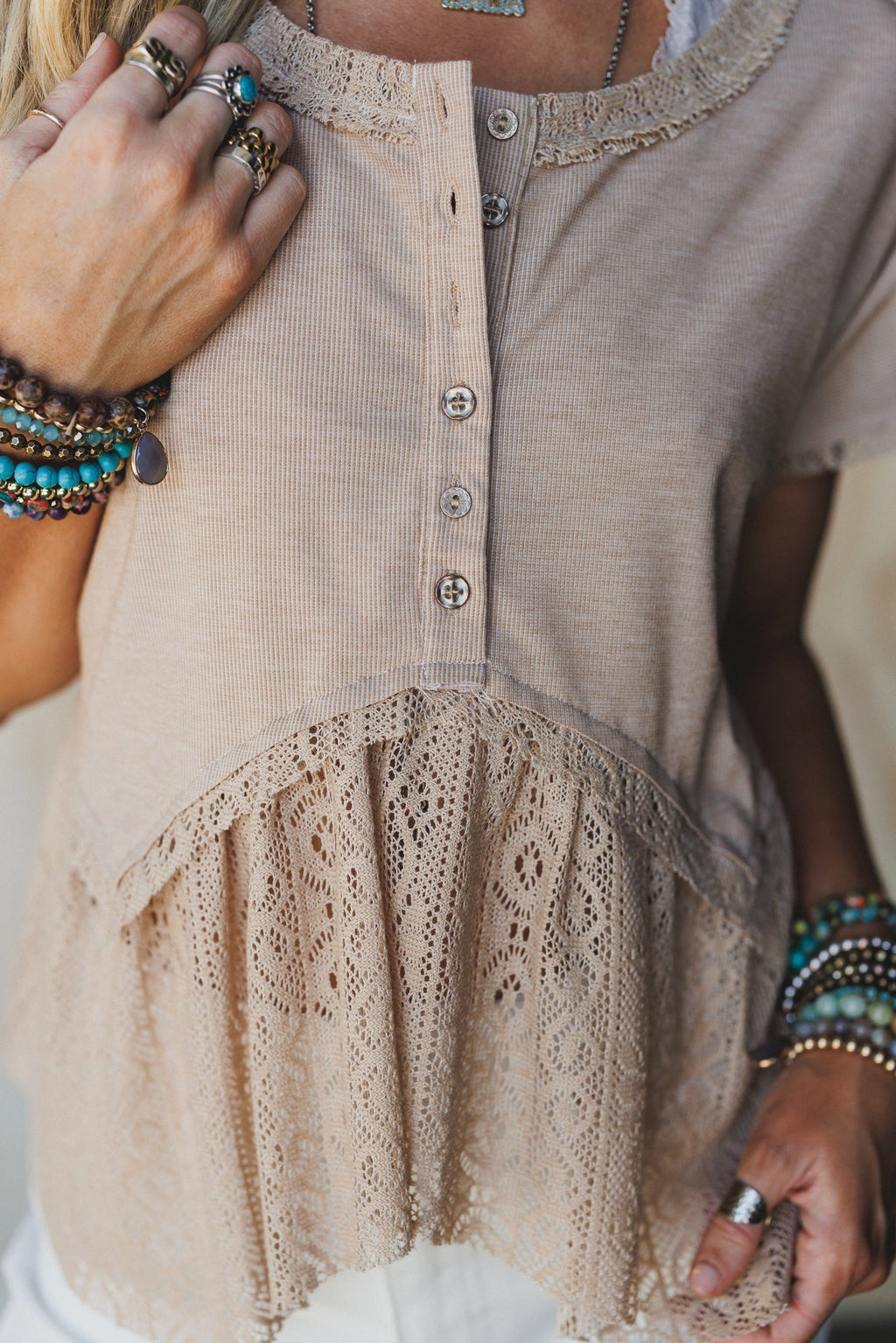 Callie Short Sleeve Tee - Beige